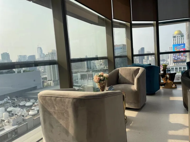 天际线私密候诊长廊